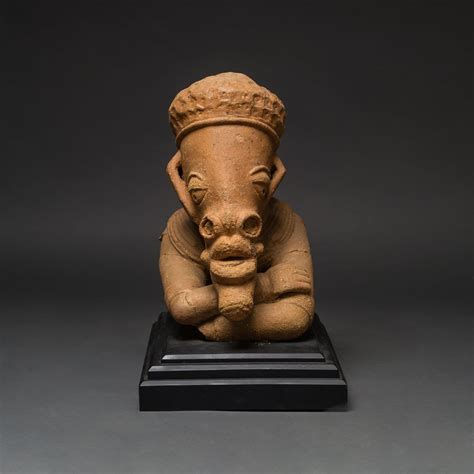 The Nok Terracotta Figure: An Enigma Wrapped in Clay and Ancient Symbolism!